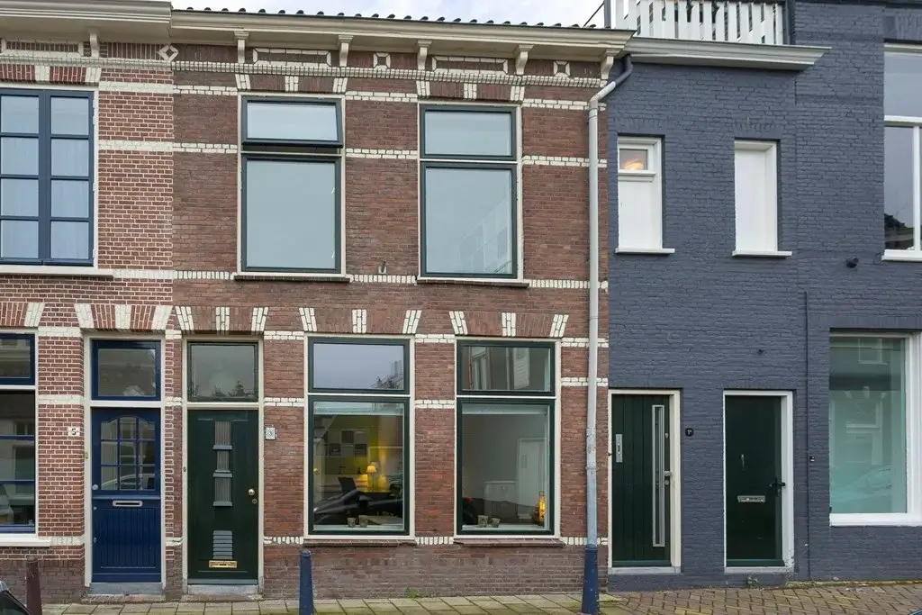 Front view of the house - Rijndijkstraat 3 Leiden