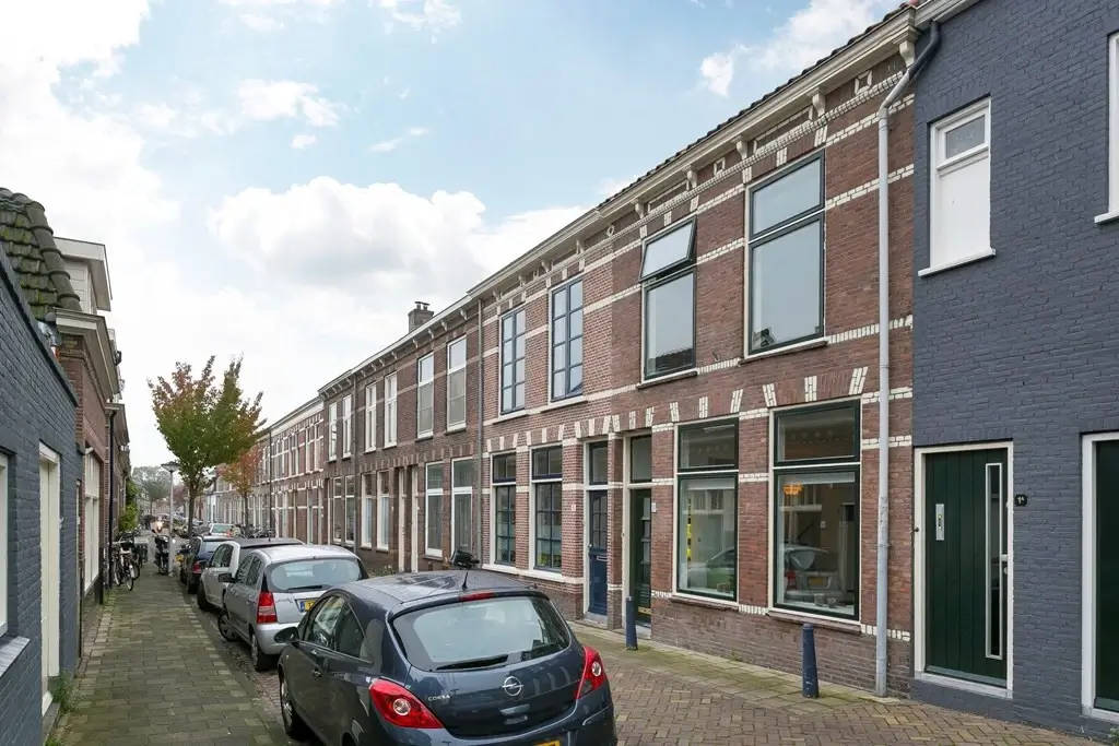 Front view of the house - Rijndijkstraat 3 Leiden